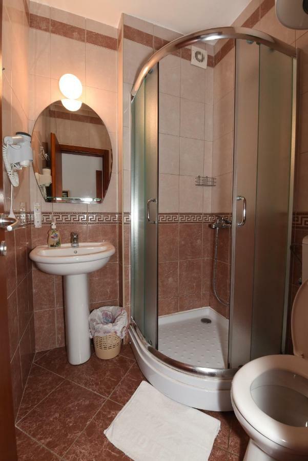 Guest House Zec Budva Exterior foto